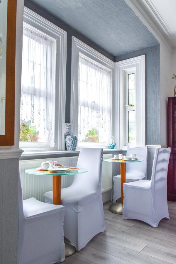 Bed & Breakfast Gatwick Castle