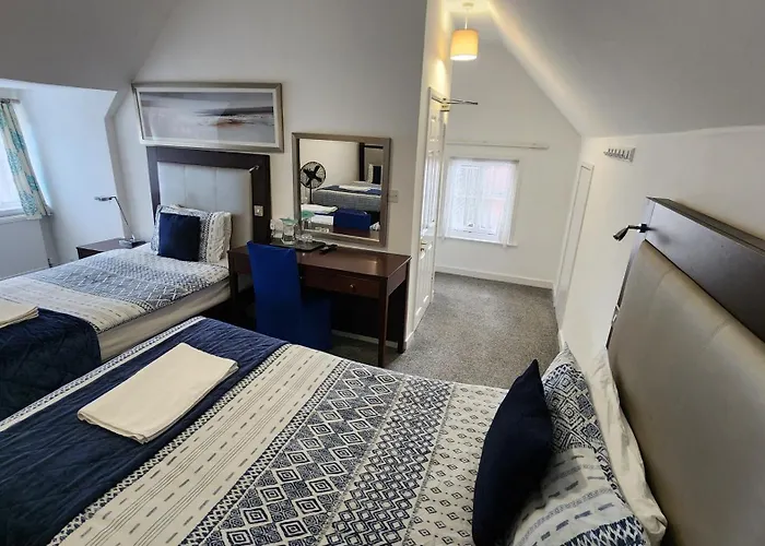 Gatwick Castle B&B