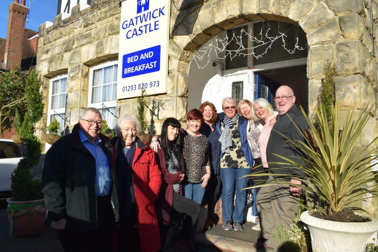 Bed & Breakfast Gatwick Castle 3*